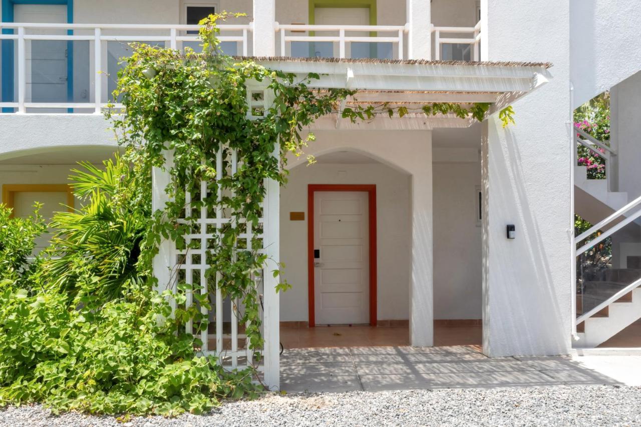 Maho Beach House - Spacious 1 Bedroom Suite 외부 사진